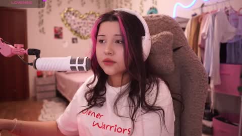 roxysuh online show from March 26, 7:35 am