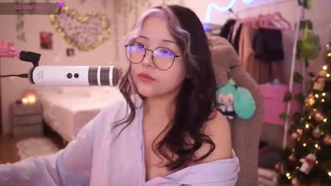 roxysuh online show from December 20, 5:58 am