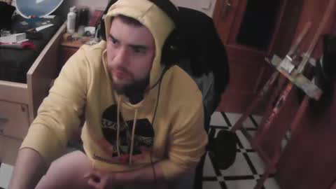 royer04 online show from November 15, 3:19 am