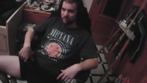 Snapshot of royer04 chatting on October 6, 2:18 am royer04 online show from October 6, 2:18 am