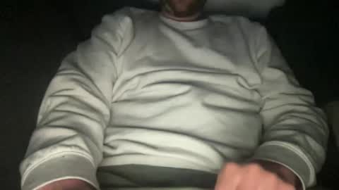 Snapshot of roythegil chatting on March 1, 11:39 am roythegil online show from March 1, 11:39 am