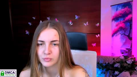 Snapshot of rozmary_ket chatting on January 29, 10:48 am Im Rozmary nice to meet you 3 online show from January 29, 10:48 am