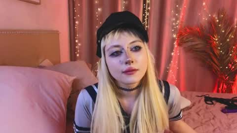 Rraffaellka online show from April 11, 10:03 pm