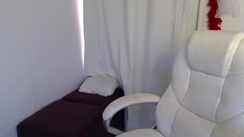 Rubi online show from October 27, 5:35 pm