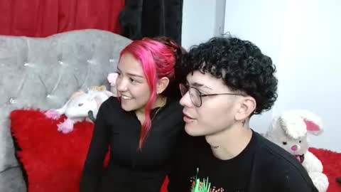 Snapshot of ruby_and_vin chatting on March 7, 3:29 am ruby_and_vin online show from March 7, 3:29 am