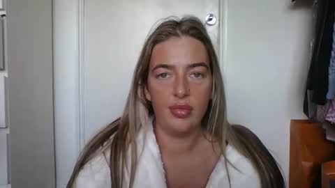 rubyredxxxoxxx online show from December 19, 11:06 am