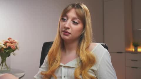 Mila online show from April 15, 7:58 pm