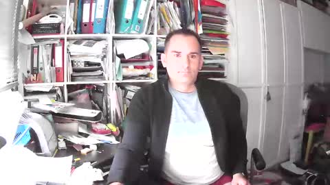 runner1978 online show from December 12, 1:39 pm