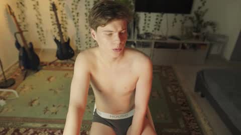 rusbradpitt online show from February 19, 4:39 pm