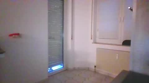 Ruskinni online show from December 5, 3:10 pm