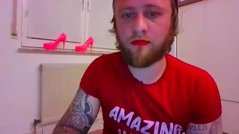 Snapshot of ruskinni1893 chatting on October 18, 6:01 pm Ruskinni online show from October 18, 6:01 pm