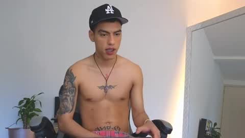  R U S S E L L  online show from October 7, 11:17 am