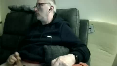 rusty69x online show from December 2, 3:49 am