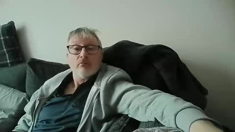 rusty69x online show from December 30, 9:27 am