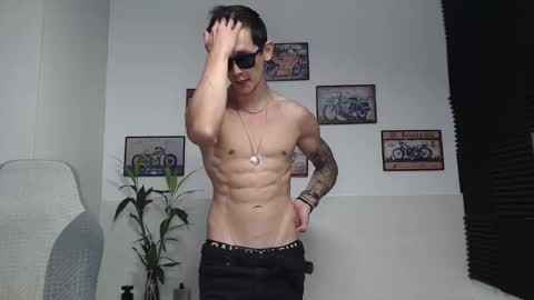 MillionDollarGuy online show from February 12, 4:49 am