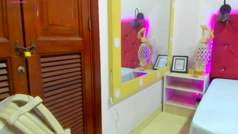 Ruth online show from October 14, 12:52 pm