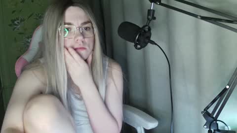 Tanyushka online show from February 5, 6:37 pm