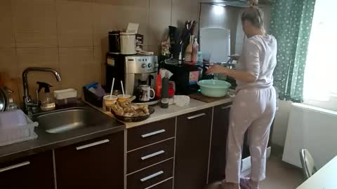 Snapshot of ruxandradanny chatting on October 2, 9:30 am ruxandradanny online show from October 2, 9:30 am