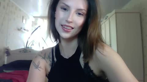 Snapshot of ruxashade chatting on October 9, 11:37 am ruxashade online show from October 9, 11:37 am