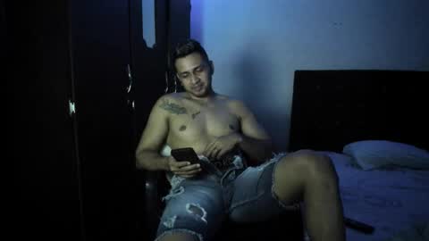 ryan_xc1 online show from September 24, 12:28 am