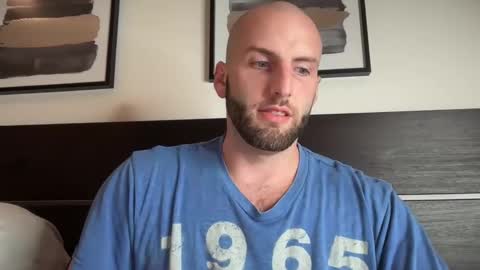 Snapshot of ryanandchadcb chatting on October 30, 9:54 am Ryan Chad online show from October 30, 9:54 am