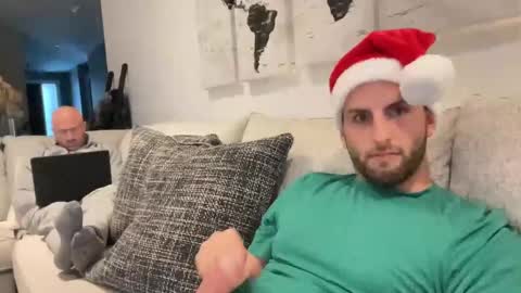 Snapshot of ryanandchadcb chatting on December 5, 9:11 pm Ryan Chad online show from December 5, 9:11 pm