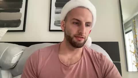 Snapshot of ryanandchadcb chatting on December 22, 8:25 pm Ryan Chad online show from December 22, 8:25 pm