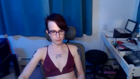 Snapshot of ryff_burnz chatting on March 8, 11:28 pm Ryff Burnz online show from March 8, 11:28 pm