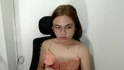 s1mpera online show from April 27, 7:17 am