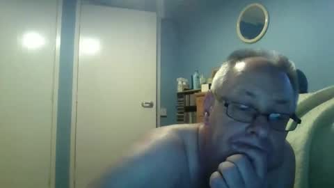 Snapshot of s536sny18 chatting on September 17, 2:42 pm s536sny18 online show from September 17, 2:42 pm