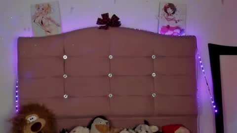 Snapshot of s_demoni1 chatting on January 22, 12:17 pm S H A R O N model independient online show from January 22, 12:17 pm