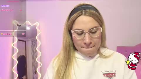 saaya_tay online show from December 19, 4:08 am