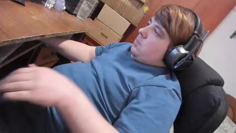 1141323  my Lord Mister Max   moms treasure online show from March 12, 11:19 pm