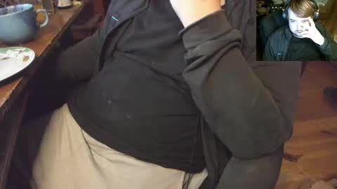 1141323  my Lord Mister Max   moms treasure online show from September 14, 9:49 pm