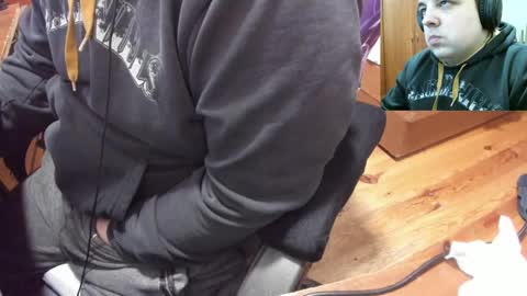 1141323  my Lord Mister Max   moms treasure online show from March 4, 7:32 pm