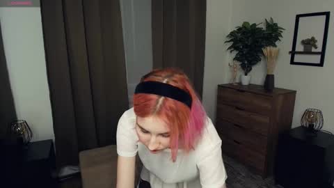 Sabrina online show from December 3, 8:48 am