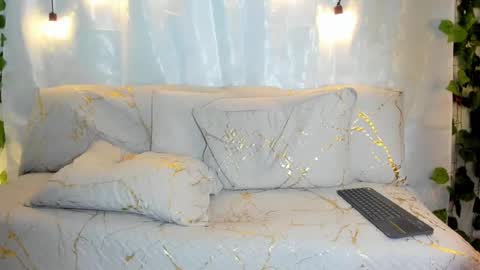 Snapshot of sabrina_bellucci chatting on September 26, 11:13 pm sabrina online show from September 26, 11:13 pm