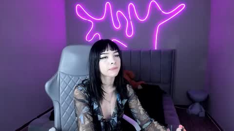 Snapshot of sabrina_bloom_ chatting on September 9, 1:44 pm sabri online show from September 9, 1:44 pm