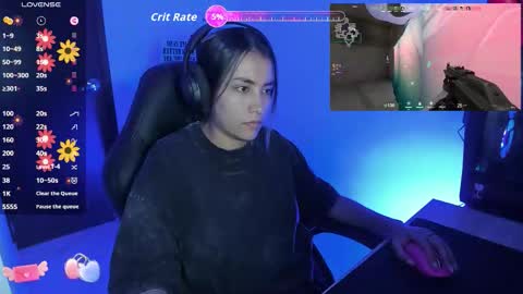 Snapshot of sabrina_chester_02 chatting on September 23, 12:59 am Angie online show from September 23, 12:59 am