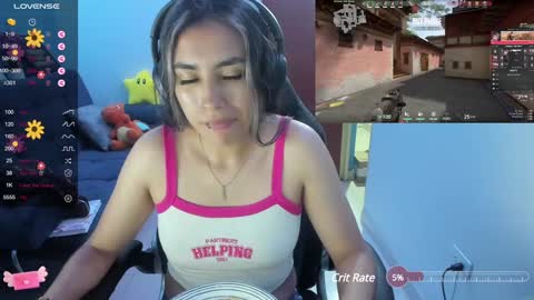 Snapshot of sabrina_chester_02 chatting on December 4, 5:54 am Angie online show from December 4, 5:54 am
