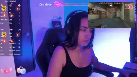 Snapshot of sabrina_chester_02 chatting on October 7, 9:33 pm Angie online show from October 7, 9:33 pm