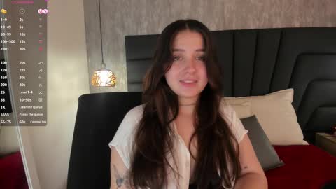 Snapshot of sabrina_lennox chatting on February 18, 11:19 pm Sabrina Maria online show from February 18, 11:19 pm