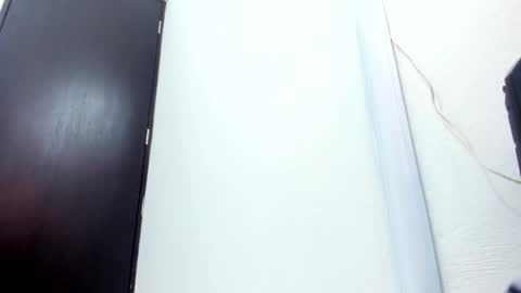 Snapshot of sabrina_med chatting on October 6, 10:55 am sabrina online show from October 6, 10:55 am