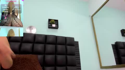 Snapshot of sabrina_med chatting on February 27, 11:17 am sabrina online show from February 27, 11:17 am
