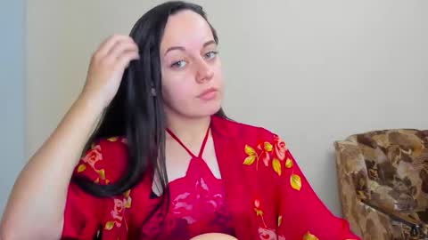 Snapshot of sabrina_tin chatting on October 1, 6:40 pm sabrina_tin online show from October 1, 6:40 pm