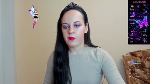 Snapshot of sabrina_tin chatting on October 7, 5:09 pm sabrina_tin online show from October 7, 5:09 pm
