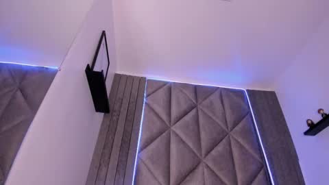 S A B R I N A  online show from September 25, 11:39 am