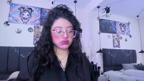 Sabrina  online show from March 9, 11:37 am