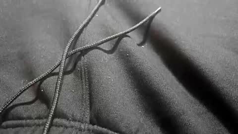 Dee online show from December 10, 7:26 am