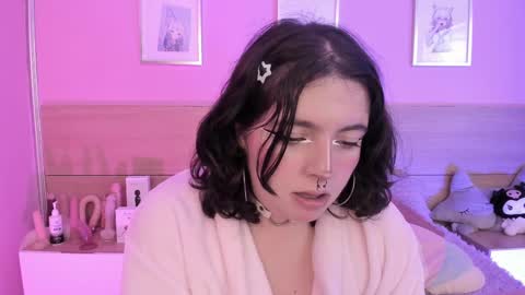 Snapshot of sachi_meow chatting on March 3, 1:23 pm Ig online show from March 3, 1:23 pm